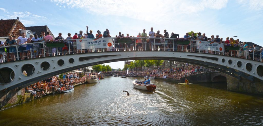 11 steden zwemtocht